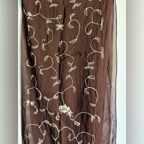 A.BROD 100% RAYON MADE IN INDIA BROWN/BEIGE EMBROIDERED FLORAL SHEER SCARF - Picture 2 of 7